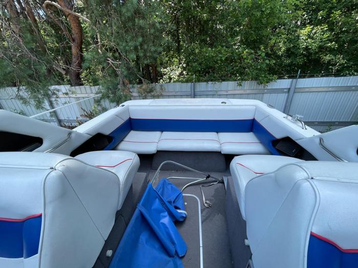 1994  Bayliner Marine Corp 2252 classic cruiser