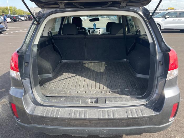 2011 subaru outback 2.5i-premium with 155626 miles for sale near rochester, minnesota bfc0ff40513b4da589ea81ec26773ab6.jpeg