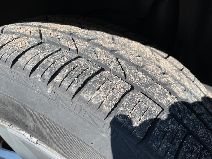 2006 chevrolet equinox lt-awd with 203790 miles for sale near elk-river, minnesota bfe65190f1d0425b829817a01b4958b8.jpeg