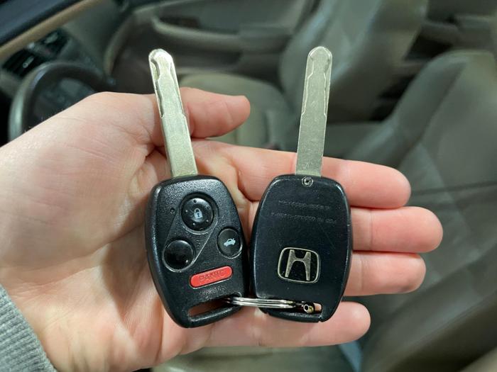2006 honda accord ex with 261196 miles for sale near elk-river, minnesota bff6db6f71fc4c8db8ae1c0af41bfcf3.jpg
