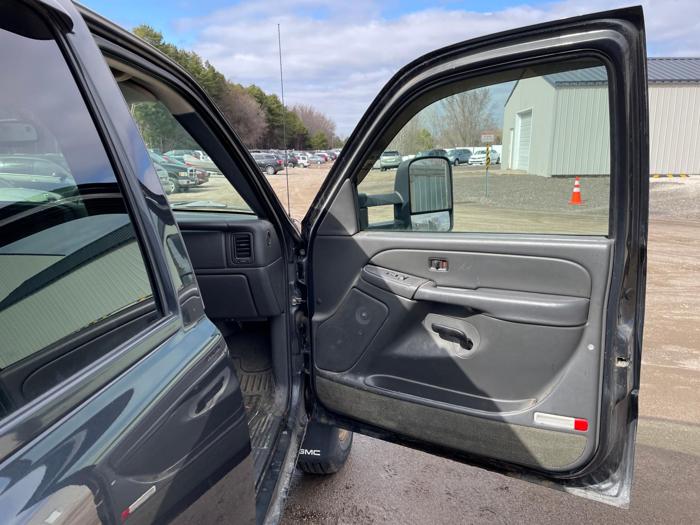 2004 gmc sierra-2500hd sle with 240959 miles for sale near elk-river, minnesota c00c1ad478b74779bdb7b56dca91d9d8.jpg