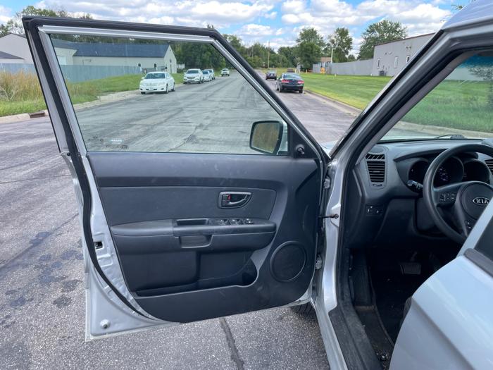 2012 kia soul base with 159075 miles for sale near elk-river, minnesota c00c29e3e477455d9ffbc4a2854236f8.jpeg