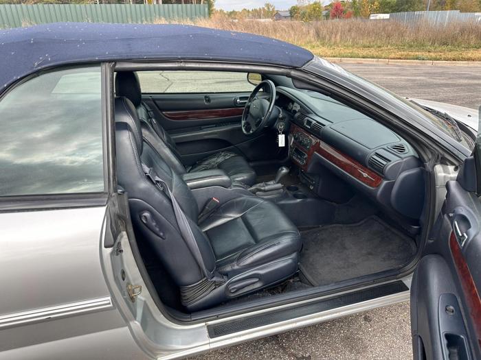 2003 chrysler sebring limited-convertible with 79205 miles for sale near elk-river, minnesota c01b2b183d6c46a3b5dcf971a1e11901.jpg