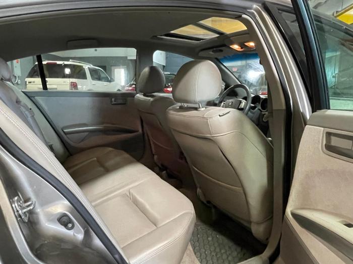 2004 Nissan Maxima