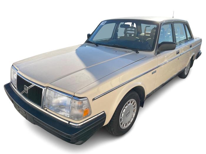 1989 volvo 240 dl with 98289 miles for sale near elk-river, minnesota c02a2dc6fc3340e49601b3a548dcc7ca.jpg