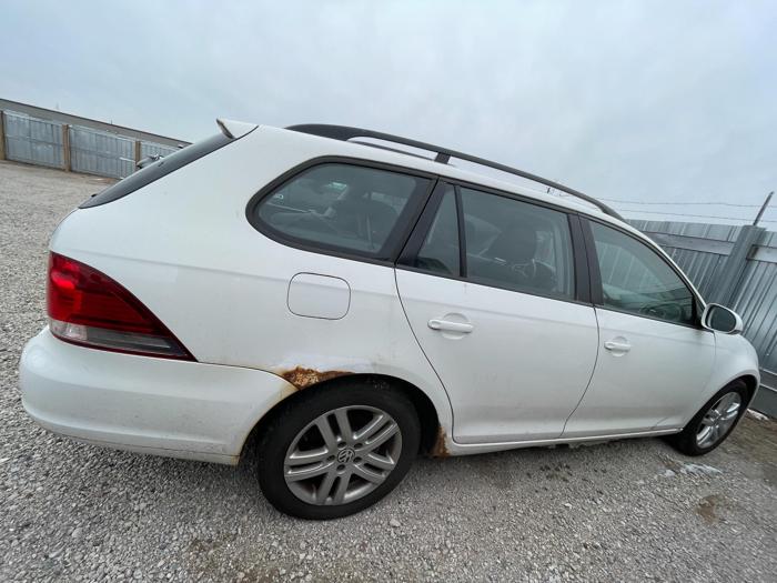 2010 volkswagen jetta-sportwagen s with 143859 miles for sale near elk-river, minnesota c0301fa5043a4017b1ebeba37d28552f.jpg