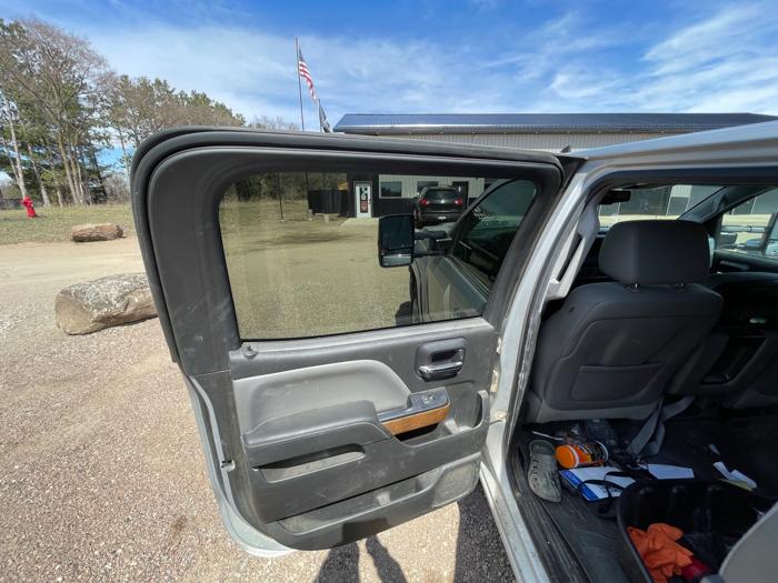 2015 chevrolet silverado-1500 ltz-crew-cab-4wd with 268020 miles for sale near rice, minnesota c0345c2fa23f4322bb1ebb838b9720ce.jpeg