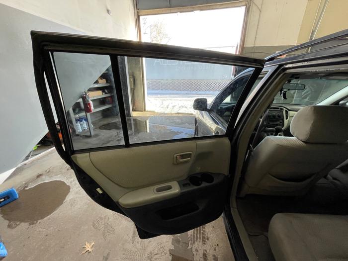 2005 toyota highlander limited-v6-2wd with 268564 miles for sale near elk-river, minnesota c06fc8183c3b4a4d9c85d887c9d0d60a.jpeg