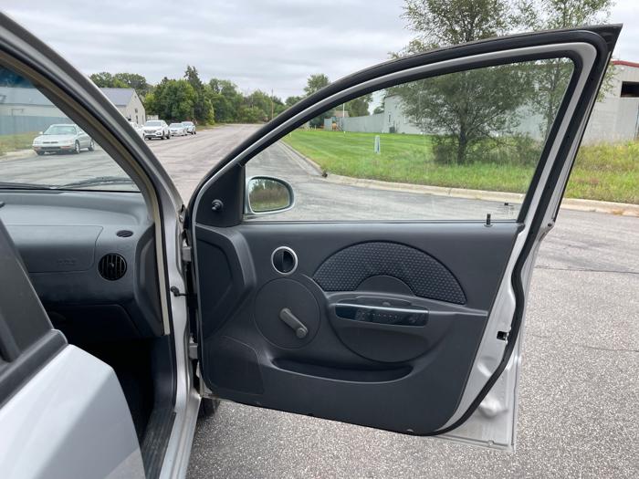 2008 chevrolet aveo5 ls with 58667 miles for sale near elk-river, minnesota c0796a99faa746bf97b179ca9bfecd1d.jpeg