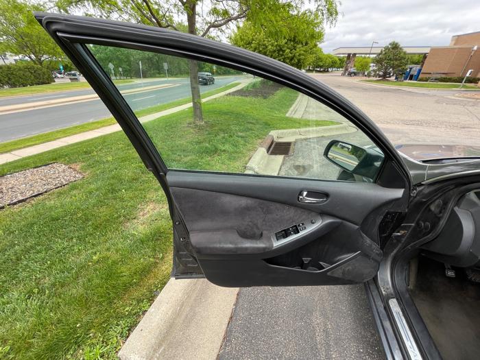 2008 nissan altima 2.5-s with 250779 miles for sale near burnsville, minnesota c0adf5be6db643e28b0b213282e0ae65.jpeg