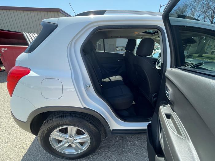 2015 chevrolet trax lt-awd with 127014 miles for sale near alexandria, minnesota c0e354ebb631469b84ab0198a7535774.jpeg