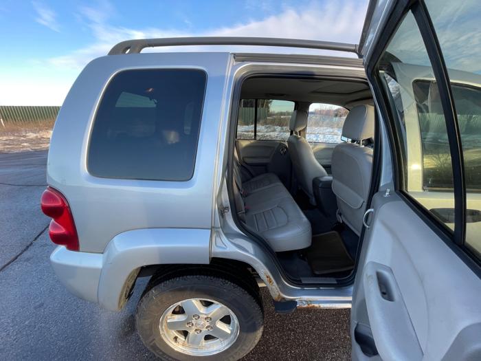 2003 jeep liberty limited-2wd with 183532 miles for sale near elk-river, minnesota c0e6f20b77f042e3bfa0e8a0f28dbf09.jpeg