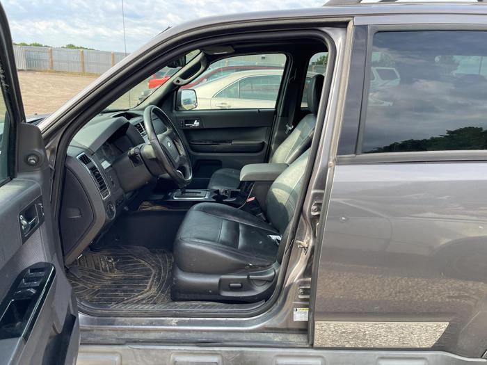 2009 ford escape limited-4wd-v6 with 193045 miles for sale near elk-river, minnesota c0fe6953353c483693905388927783c3.jpg