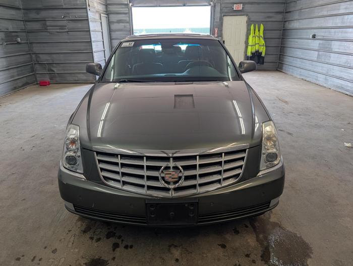 2007 cadillac dts sedan with 138770 miles for sale near elk-river, minnesota c137397132b94f12bddd12a5579416b4.jpg