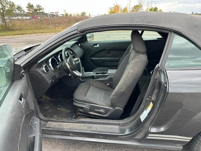 2008 ford mustang v6-premium-convertible with 166125 miles for sale near elk-river, minnesota c14bfe97028d4ffb85b5affcd8875976.jpg