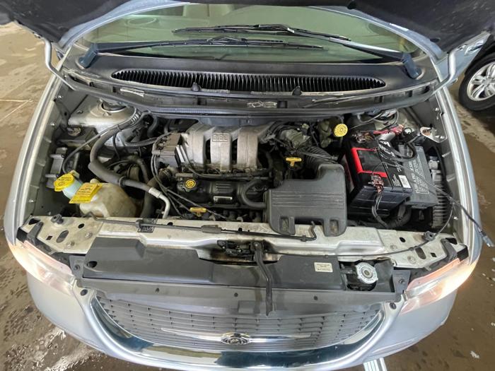 2000 chrysler town-&-country limited with 89273 miles for sale near elk-river, minnesota c164bf009e0a462bb79f307103f377a6.jpg
