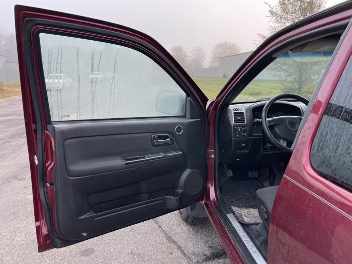 2008 chevrolet colorado lt1-ext.-cab-4wd with 209842 miles for sale near elk-river, minnesota c1dc3d026d8f427686b5f2d4c978c98c.jpeg