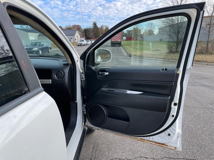 2014 jeep compass latitude-4wd with 136431 miles for sale near elk-river, minnesota c1f258613fee421d9977a2d96eb8ab33.jpeg