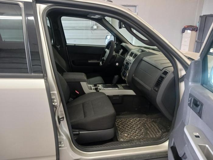 2011 ford escape xlt-4wd with 203903 miles for sale near elk-river, minnesota c21ceb254cde476dbf0156b9f1959cfe.jpg