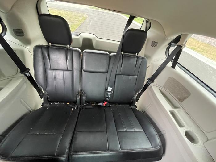 2013 chrysler town-&-country touring with 169086 miles for sale near rochester, minnesota c2503ff0964d454fb363e5117a69b095.jpeg