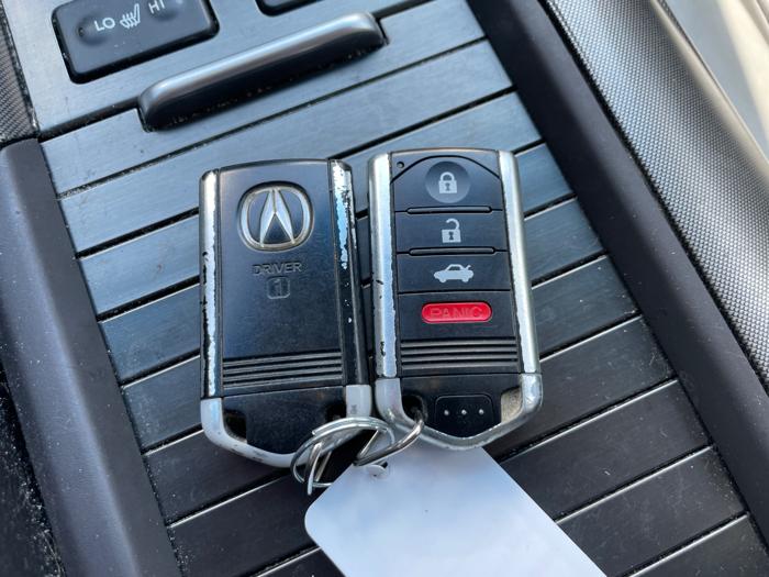 2012 acura tl 6-speed-at-sh-awd-with-tech-package-and-hpt with 195987 miles for sale near elk-river, minnesota c26ab068ff784a8c81b353631daa0008.jpg