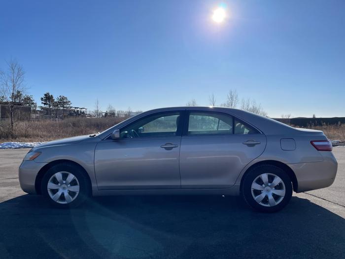 2008 toyota camry with 232997 miles for sale near elk-river, minnesota c26eb5dc5a5a47b085c25de0277aa244.jpg