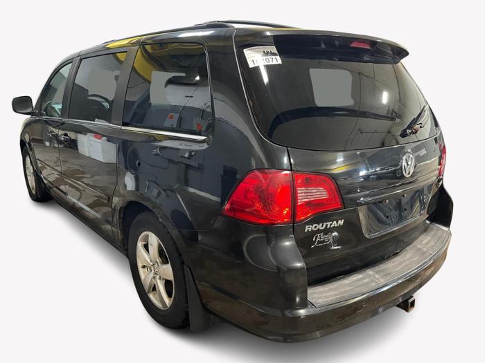 2009 volkswagen routan sel with 175091 miles for sale near elk-river, minnesota c285aa5224594922bff7d199b47ffd1d.jpg