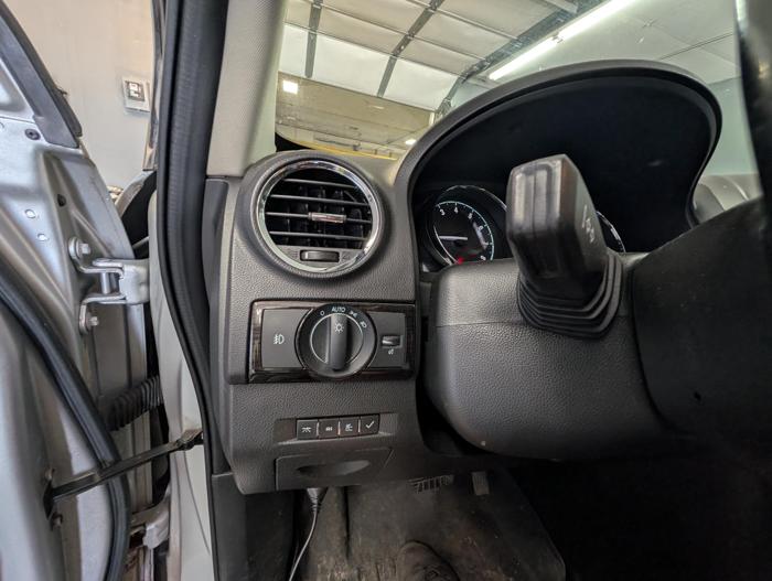 2013 chevrolet captiva-sport 2ls-fwd with 204553 miles for sale near elk-river, minnesota c2b88b5ec6104a29bba83575c9aaff63.jpg