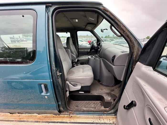 2001 ford econoline e350-extended with 236141 miles for sale near elk-river, minnesota c2d3711e53404397a1f892b4d167ec76.jpeg