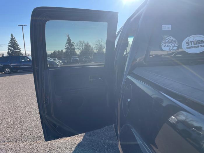 2010 chevrolet colorado lt2-crew-cab-4wd with 229503 miles for sale near fridley, minnesota c3055d3fc073444c95ae2613e91dca7b.jpeg