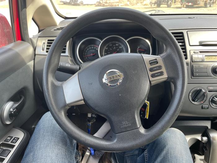 2011 nissan versa 1.8-sl-hatchback with 161381 miles for sale near jordan, minnesota c310dee0ded8406a8274bfdf785a367f.jpeg