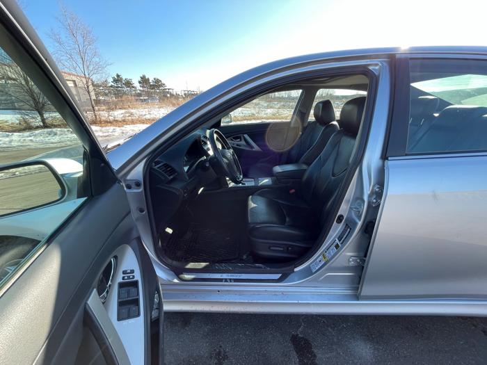 2010 toyota camry se-v6-6-spd-at with 229287 miles for sale near elk-river, minnesota c3281c11fd144bea934b7c630af6d063.jpeg