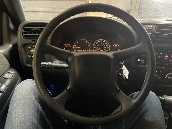 2002 chevrolet blazer 2-door-4wd-ls with 141544 miles for sale near elk-river, minnesota c32bd3f2d1b34b3985307229e628f557.jpeg