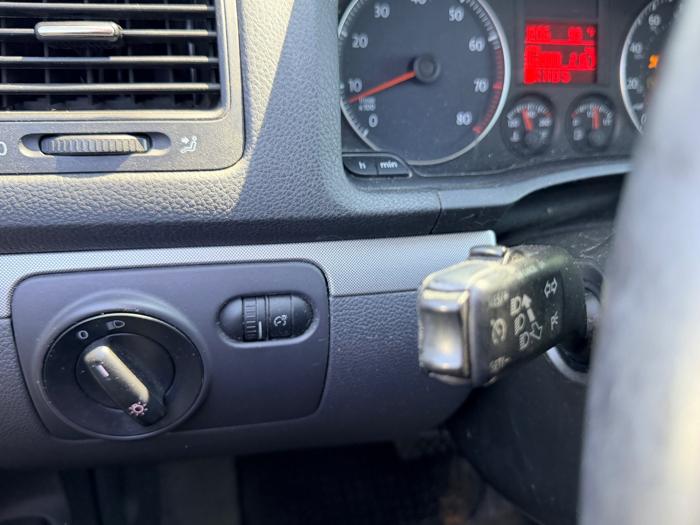 2009 volkswagen jetta se with 263900 miles for sale near elk-river, minnesota c34eef49ddc9420599440568ae96a90f.jpeg