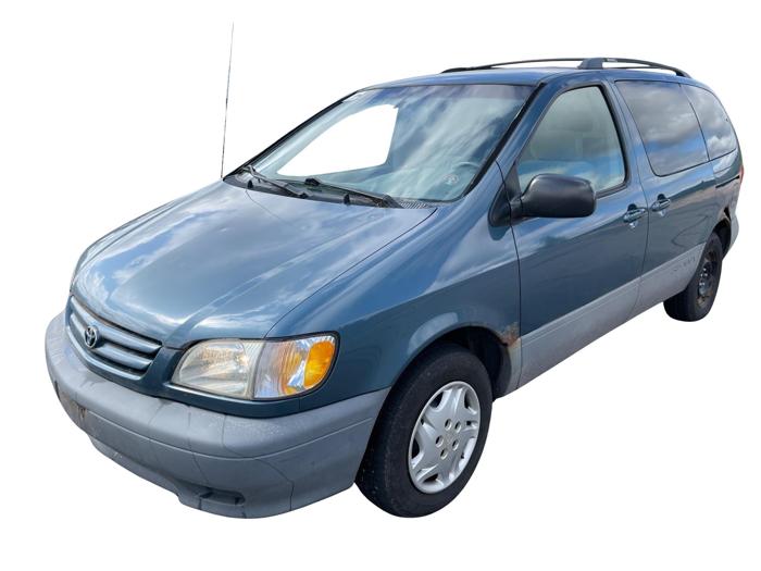 2002 toyota sienna le with 234839 miles for sale near elk-river, minnesota c3534396bf8b4f7dbe427076fa488d9a.jpg