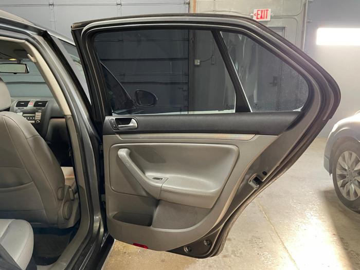 2007 volkswagen jetta with 201261 miles for sale near elk-river, minnesota c37e18135042405b813231798cde18c9.jpg