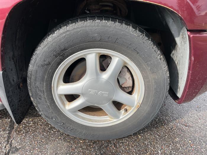 2004 gmc envoy xuv-sle-4wd with 213685 miles for sale near elk-river, minnesota c37eba89b530427abfc07177028b54d4.jpeg