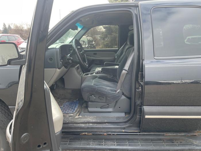 2000 chevrolet tahoe 4wd with 230426 miles for sale near fridley, minnesota c39f837de05f41f4b260b99018658282.jpeg