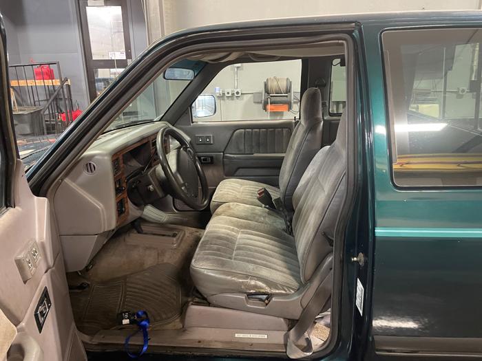 1994 dodge dakota club-cab-6.5-ft.-bed-4wd with 231220 miles for sale near elk-river, minnesota c3bc165976d14f52a0633c0b6f6b20bc.jpeg