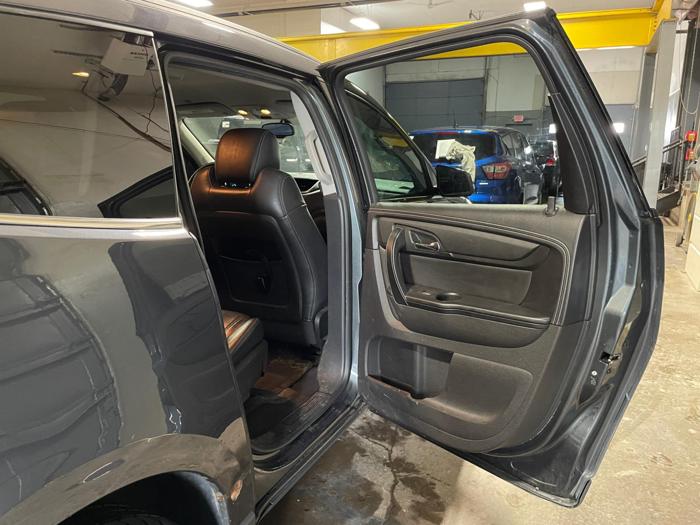 2013 chevrolet traverse lt with 149574 miles for sale near elk-river, minnesota c3cf680152ee4b038cb37d8925ac019e.jpg