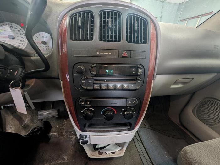 2006 chrysler town-&-country base with 224797 miles for sale near elk-river, minnesota c4060ca585634dfe9125db7e336b5aea.jpg