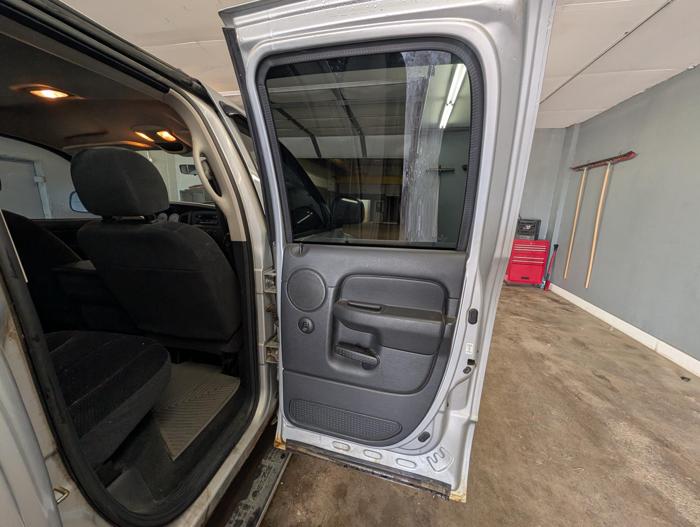 2004 dodge ram-1500 laramie-quad-cab-4wd with 122328 miles for sale near elk-river, minnesota c4291fb488c0453da3cb3313bf7d4720.jpg