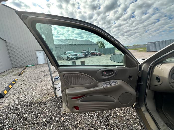 2001 pontiac bonneville se with 155771 miles for sale near elk-river, minnesota c4676bd697f346298e94afbf6de87e59.jpeg