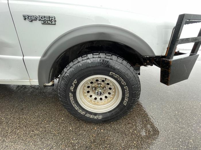 2000 ford ranger xl-supercab-4wd with 194501 miles for sale near alexandria, minnesota c4709681310c4a9e874ee18d1ef89f99.jpeg