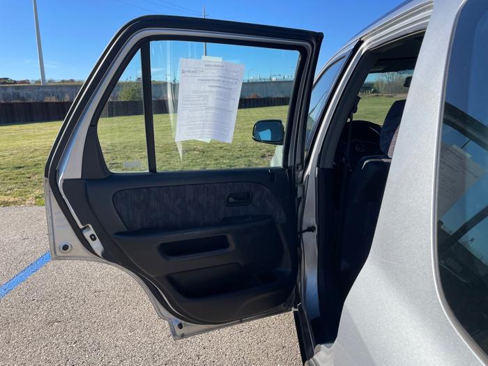 2003 honda cr-v lx-4wd-4-spd-at with 187107 miles for sale near rochester, minnesota c4713ea4b08f494badc1a259747fb3ca.jpeg