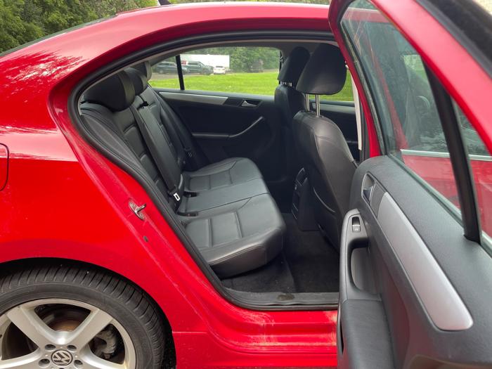 2013 volkswagen jetta se with 112084 miles for sale near burnsville, minnesota c49804689d6b4a3eb9341776b33d9385.jpeg