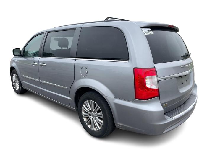 2016 chrysler town-&-country touring-l with 141316 miles for sale near elk-river, minnesota c4d322df2b3445d5bce6624a419da81c.jpg