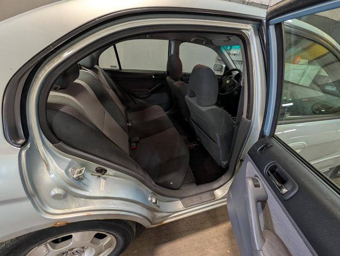 2004 honda civic-hybrid sedan-with-cvt with 142924 miles for sale near elk-river, minnesota c4dc81e86c2f4c89b8088e26177e7dc8.jpg