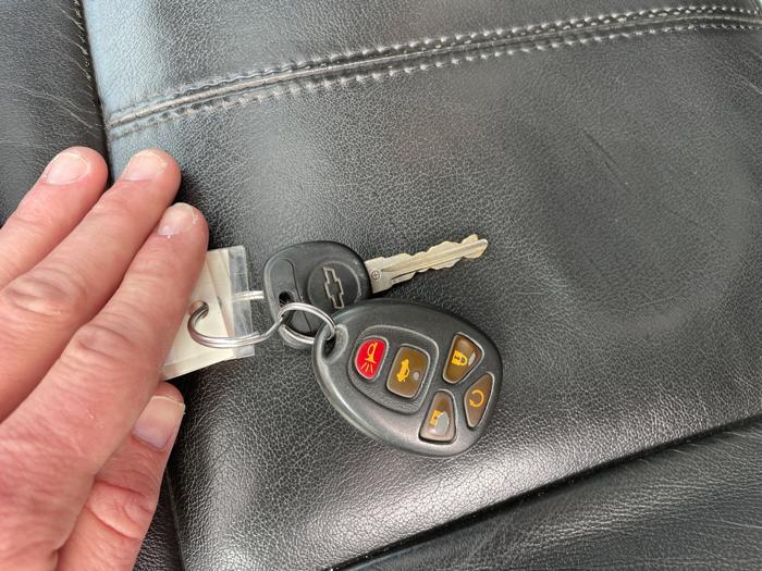 2009 chevrolet impala ltz with 231090 miles for sale near fridley, minnesota c514ad9cd2714850a50e68ca4bc7a21f.jpeg