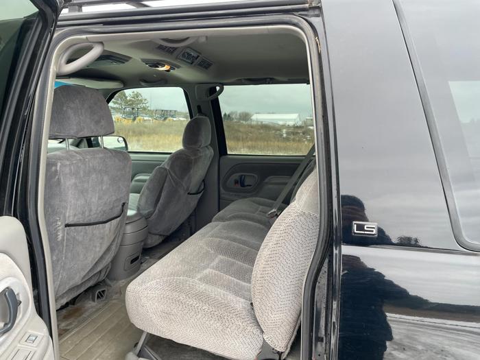1996 chevrolet suburban with 227941 miles for sale near elk-river, minnesota c52ab4167f084fedac8f4e251ed81107.jpg